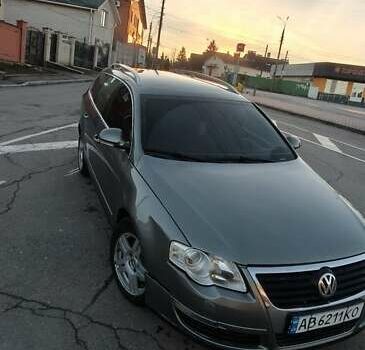 Серый Фольксваген Пассат, объемом двигателя 1.97 л и пробегом 295 тыс. км за 5800 $, фото 2 на Automoto.ua