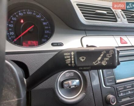 Сірий Фольксваген Пассат, об'ємом двигуна 1.6 л та пробігом 188 тис. км за 7700 $, фото 15 на Automoto.ua