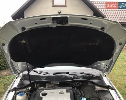 Серый Фольксваген Пассат, объемом двигателя 1.97 л и пробегом 266 тыс. км за 6500 $, фото 3 на Automoto.ua