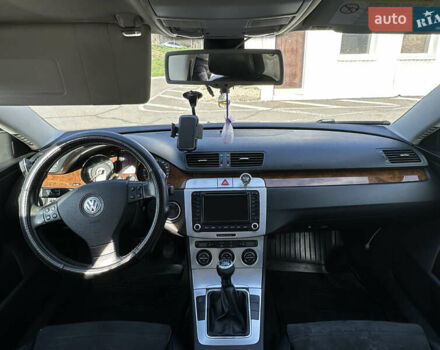 Сірий Фольксваген Пассат, об'ємом двигуна 2 л та пробігом 312 тис. км за 6200 $, фото 6 на Automoto.ua