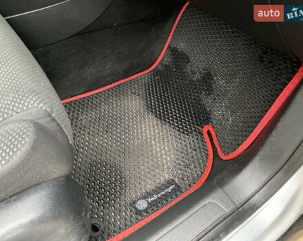 Сірий Фольксваген Пассат, об'ємом двигуна 2 л та пробігом 247 тис. км за 4599 $, фото 39 на Automoto.ua