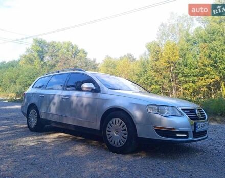 Серый Фольксваген Пассат, объемом двигателя 1.9 л и пробегом 330 тыс. км за 6000 $, фото 1 на Automoto.ua