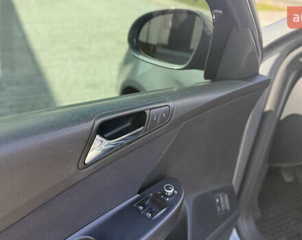 Сірий Фольксваген Пассат, об'ємом двигуна 1.6 л та пробігом 253 тис. км за 6300 $, фото 12 на Automoto.ua