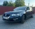 Серый Фольксваген Пассат, объемом двигателя 2 л и пробегом 230 тыс. км за 6900 $, фото 1 на Automoto.ua