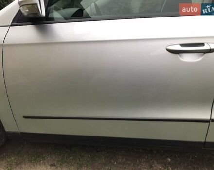 Серый Фольксваген Пассат, объемом двигателя 1.97 л и пробегом 266 тыс. км за 6500 $, фото 8 на Automoto.ua