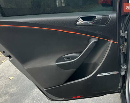 Серый Фольксваген Пассат, объемом двигателя 2 л и пробегом 326 тыс. км за 7300 $, фото 12 на Automoto.ua