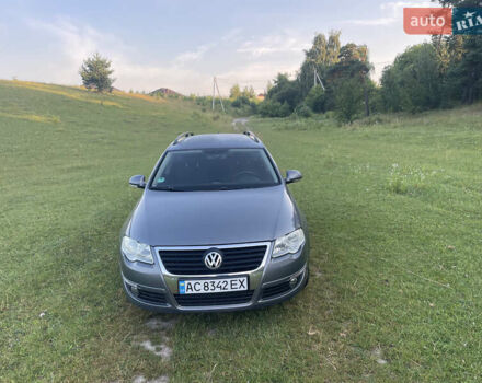 Серый Фольксваген Пассат, объемом двигателя 1.97 л и пробегом 382 тыс. км за 6399 $, фото 1 на Automoto.ua