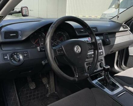 Серый Фольксваген Пассат, объемом двигателя 1.97 л и пробегом 320 тыс. км за 6000 $, фото 26 на Automoto.ua