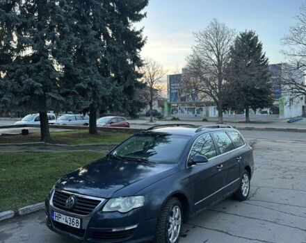Серый Фольксваген Пассат, объемом двигателя 1.9 л и пробегом 380 тыс. км за 2550 $, фото 1 на Automoto.ua
