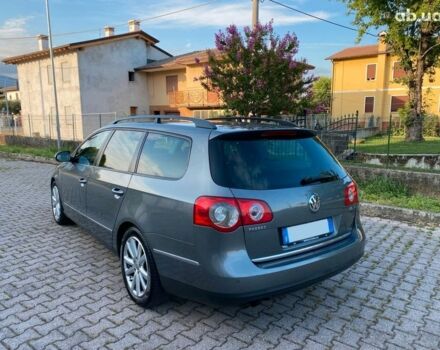 Серый Фольксваген Пассат, объемом двигателя 2 л и пробегом 261 тыс. км за 1500 $, фото 5 на Automoto.ua