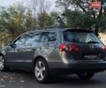 Серый Фольксваген Пассат, объемом двигателя 1.97 л и пробегом 295 тыс. км за 7999 $, фото 5 на Automoto.ua