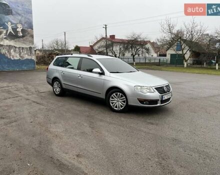 Серый Фольксваген Пассат, объемом двигателя 1.97 л и пробегом 285 тыс. км за 5800 $, фото 1 на Automoto.ua