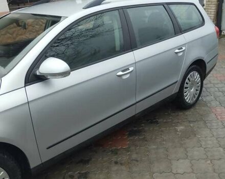 Серый Фольксваген Пассат, объемом двигателя 1.6 л и пробегом 243 тыс. км за 7800 $, фото 5 на Automoto.ua