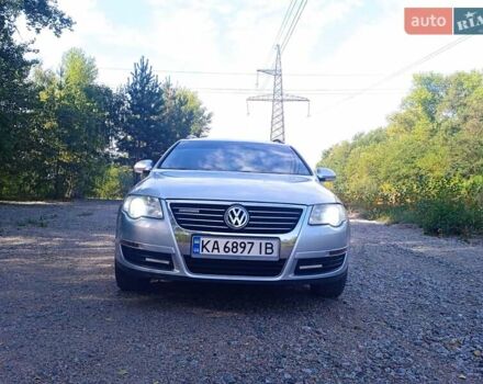 Серый Фольксваген Пассат, объемом двигателя 1.9 л и пробегом 330 тыс. км за 6000 $, фото 4 на Automoto.ua