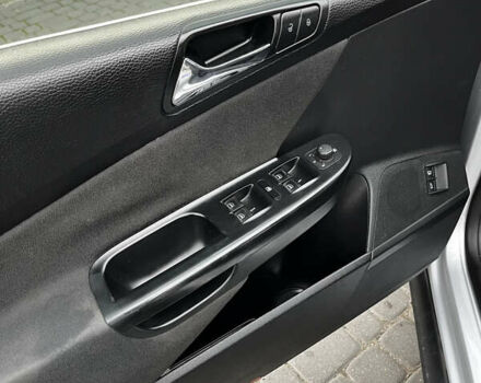 Серый Фольксваген Пассат, объемом двигателя 1.97 л и пробегом 215 тыс. км за 4700 $, фото 12 на Automoto.ua