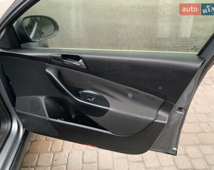 Серый Фольксваген Пассат, объемом двигателя 1.97 л и пробегом 350 тыс. км за 6500 $, фото 31 на Automoto.ua