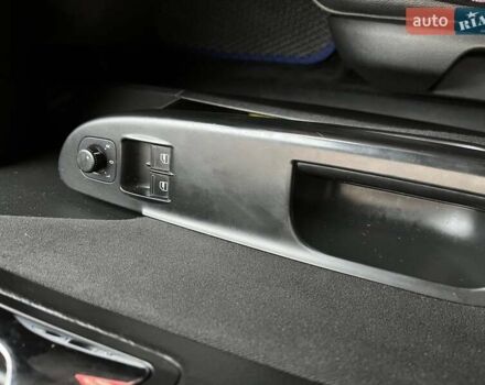 Серый Фольксваген Пассат, объемом двигателя 1.97 л и пробегом 285 тыс. км за 5800 $, фото 32 на Automoto.ua