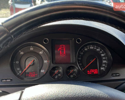 Сірий Фольксваген Пассат, об'ємом двигуна 1.97 л та пробігом 260 тис. км за 5999 $, фото 11 на Automoto.ua