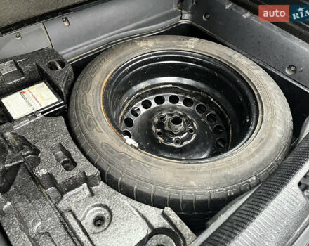 Сірий Фольксваген Пассат, об'ємом двигуна 1.97 л та пробігом 215 тис. км за 4900 $, фото 10 на Automoto.ua