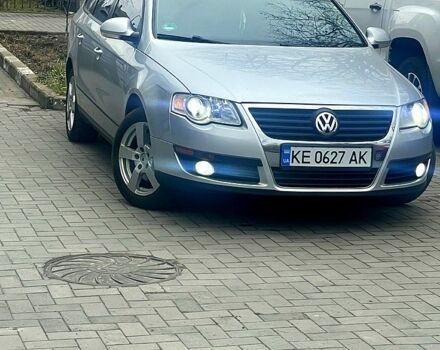 Сірий Фольксваген Пассат, об'ємом двигуна 1.6 л та пробігом 245 тис. км за 6500 $, фото 4 на Automoto.ua