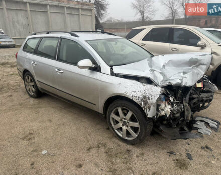 Серый Фольксваген Пассат, объемом двигателя 1.97 л и пробегом 200 тыс. км за 1600 $, фото 7 на Automoto.ua