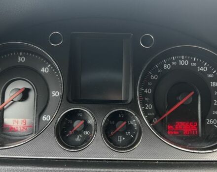 Серый Фольксваген Пассат, объемом двигателя 2 л и пробегом 225 тыс. км за 5700 $, фото 6 на Automoto.ua