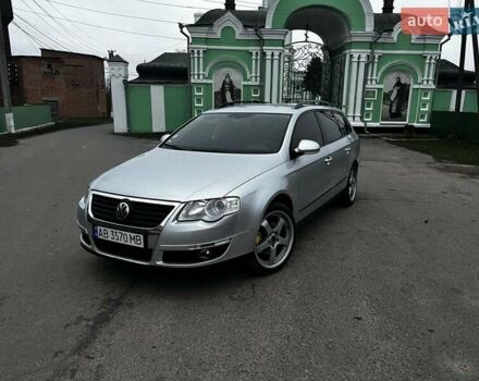 Серый Фольксваген Пассат, объемом двигателя 1.6 л и пробегом 227 тыс. км за 5200 $, фото 2 на Automoto.ua