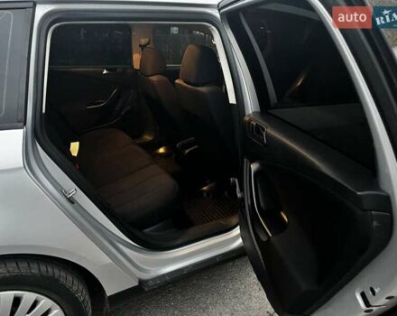 Серый Фольксваген Пассат, объемом двигателя 1.6 л и пробегом 227 тыс. км за 5200 $, фото 10 на Automoto.ua