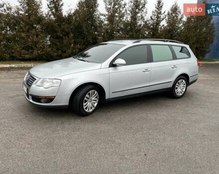 Серый Фольксваген Пассат, объемом двигателя 1.97 л и пробегом 285 тыс. км за 5800 $, фото 2 на Automoto.ua