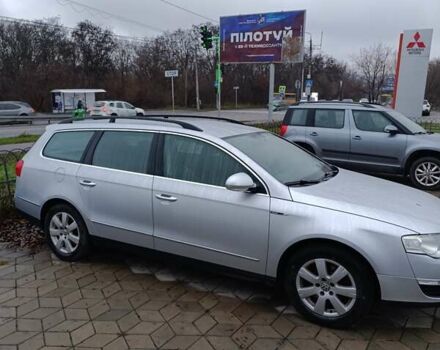 Серый Фольксваген Пассат, объемом двигателя 1.8 л и пробегом 240 тыс. км за 6750 $, фото 4 на Automoto.ua