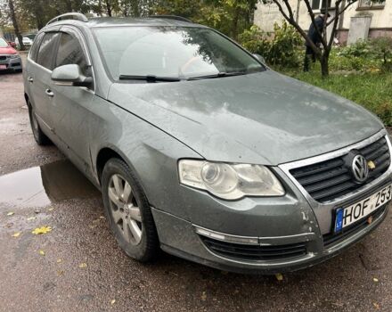 Серый Фольксваген Пассат, объемом двигателя 0 л и пробегом 220 тыс. км за 1900 $, фото 1 на Automoto.ua