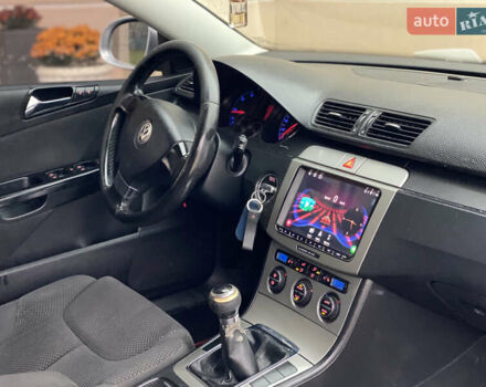 Сірий Фольксваген Пассат, об'ємом двигуна 2 л та пробігом 247 тис. км за 4599 $, фото 32 на Automoto.ua