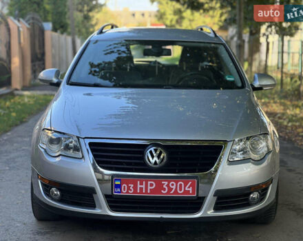 Фольксваген Пассат 2007 в Вознесенске на Automoto.ua Серый Фольксваген Пассат, объемом двигателя 1.6 л и пробегом 185 тыс. км за 6900 $, фото 2 на Automoto.ua