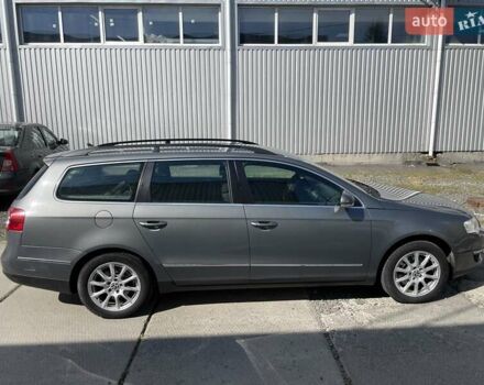 Серый Фольксваген Пассат, объемом двигателя 1.97 л и пробегом 320 тыс. км за 6000 $, фото 4 на Automoto.ua