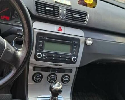 Серый Фольксваген Пассат, объемом двигателя 1.9 л и пробегом 406 тыс. км за 6500 $, фото 3 на Automoto.ua