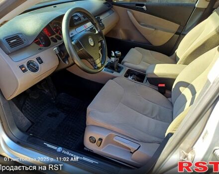 Серый Фольксваген Пассат, объемом двигателя 2 л и пробегом 270 тыс. км за 5888 $, фото 5 на Automoto.ua