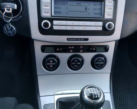 Серый Фольксваген Пассат, объемом двигателя 1.97 л и пробегом 232 тыс. км за 5850 $, фото 1 на Automoto.ua