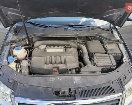 Сірий Фольксваген Пассат, об'ємом двигуна 1.6 л та пробігом 253 тис. км за 6300 $, фото 23 на Automoto.ua