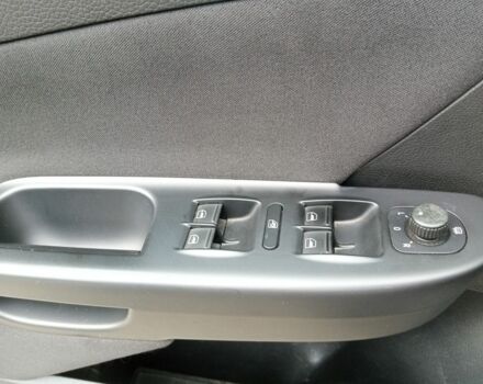 Сірий Фольксваген Пассат, об'ємом двигуна 2 л та пробігом 208 тис. км за 4900 $, фото 13 на Automoto.ua