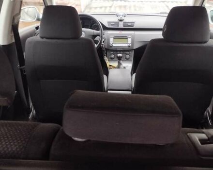 Серый Фольксваген Пассат, объемом двигателя 1.6 л и пробегом 243 тыс. км за 7800 $, фото 57 на Automoto.ua