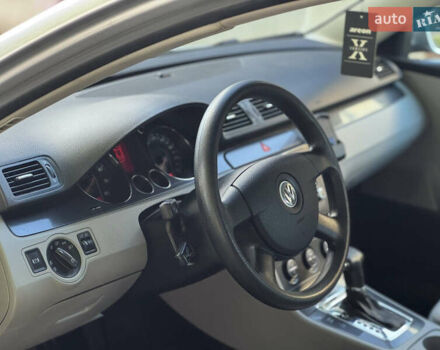 Фольксваген Пассат 2007 в Вознесенске на Automoto.ua Серый Фольксваген Пассат, объемом двигателя 1.6 л и пробегом 185 тыс. км за 6900 $, фото 10 на Automoto.ua