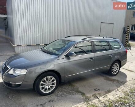 Серый Фольксваген Пассат, объемом двигателя 1.97 л и пробегом 320 тыс. км за 6000 $, фото 9 на Automoto.ua