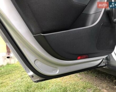 Серый Фольксваген Пассат, объемом двигателя 1.97 л и пробегом 266 тыс. км за 6500 $, фото 14 на Automoto.ua