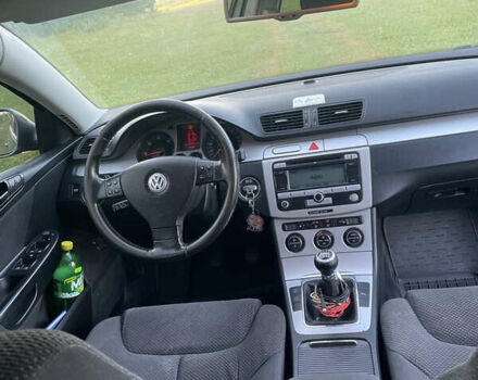 Серый Фольксваген Пассат, объемом двигателя 1.97 л и пробегом 382 тыс. км за 6399 $, фото 14 на Automoto.ua