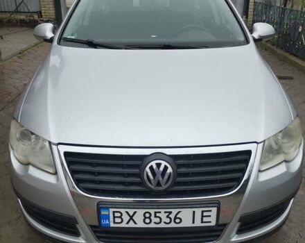 Серый Фольксваген Пассат, объемом двигателя 1.6 л и пробегом 243 тыс. км за 7800 $, фото 1 на Automoto.ua