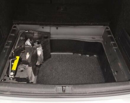 Серый Фольксваген Пассат, объемом двигателя 1.6 л и пробегом 243 тыс. км за 7800 $, фото 56 на Automoto.ua