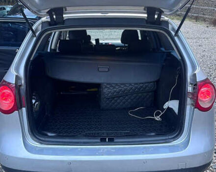 Серый Фольксваген Пассат, объемом двигателя 1.9 л и пробегом 300 тыс. км за 6000 $, фото 1 на Automoto.ua