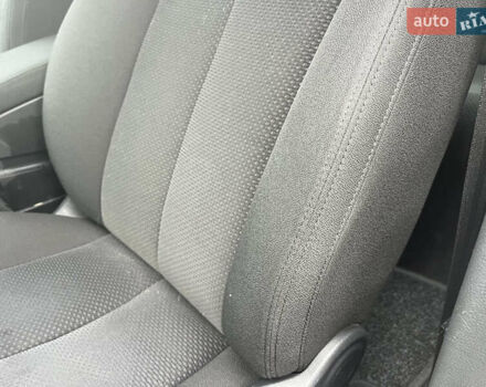 Серый Фольксваген Пассат, объемом двигателя 1.6 л и пробегом 142 тыс. км за 7450 $, фото 34 на Automoto.ua