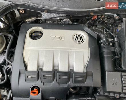 Сірий Фольксваген Пассат, об'ємом двигуна 2 л та пробігом 247 тис. км за 4599 $, фото 55 на Automoto.ua