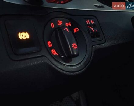 Серый Фольксваген Пассат, объемом двигателя 1.97 л и пробегом 295 тыс. км за 7999 $, фото 23 на Automoto.ua